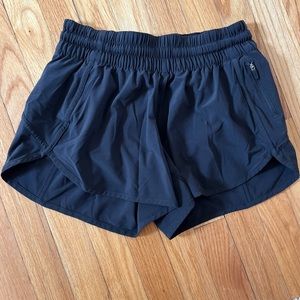 Lululemon Tracker shorts black size 8